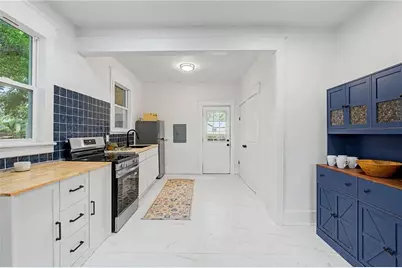 812 E 33rd Street, Savannah, GA 31401 - Photo 11