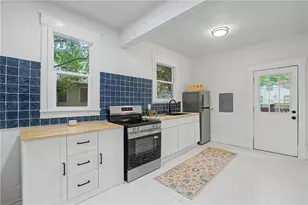 812 E 33rd St, Savannah, GA 31401 - Photo 9