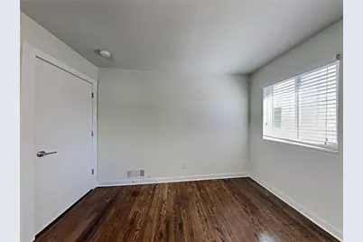 880 N Highland Avenue NE #B4, Atlanta, GA 30306 - Photo 9