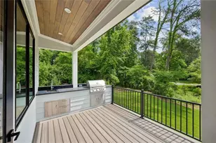 160 Lake Estates Dr, Roswell, GA 30075 - Photo 23