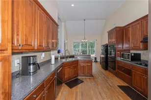 3069 Blue Creek Path, Loganville, GA 30052 - Photo 15