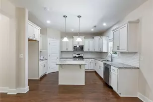 6351 Blackjack Rd, Flowery Branch, GA 30542 - Photo 11