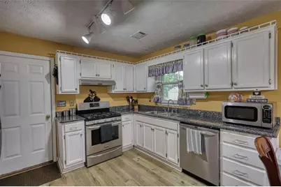 9195 Scarlett Drive, Covington, GA 30014 - Photo 13
