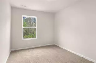 2052 Crossing Rd, Stone Mountain, GA 30088 - Photo 21