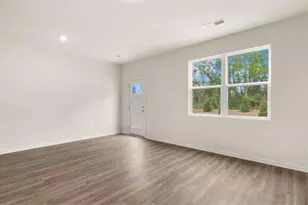 2052 Crossing Rd, Stone Mountain, GA 30088 - Photo 11