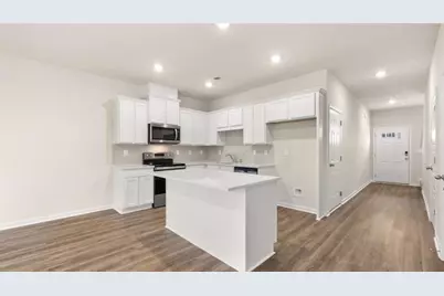 2052 Crossing Road, Stone Mountain, GA 30088 - Photo 5