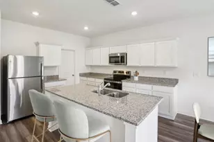 27 Crescent Blvd, Carrollton, GA 30116 - Photo 5