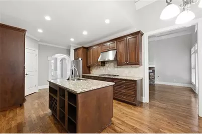 722 Iroquois Drive NE, Marietta, GA 30060 - Photo 5