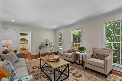 385 Ashley Court SE, Smyrna, GA 30082 - Photo 5