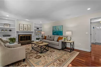 385 Ashley Court SE, Smyrna, GA 30082 - Photo 3
