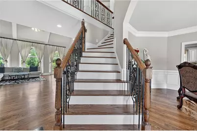 585 Settles Brook Court, Suwanee, GA 30024 - Photo 7