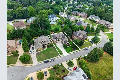 585 Settles Brook Court, Suwanee, GA 30024 - Photo 7