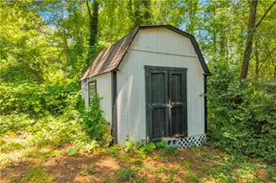 3992 Wrexham Dr, Snellville, GA 30039 - Photo 23