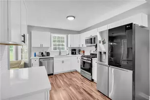 3992 Wrexham Dr, Snellville, GA 30039 - Photo 11