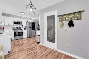 3992 Wrexham Dr, Snellville, GA 30039 - Photo 13
