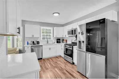 3992 Wrexham Drive, Snellville, GA 30039 - Photo 11