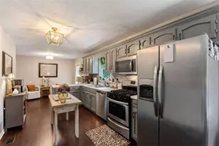 259 Cypress Cir, Carrollton, GA 30117 - Photo 17