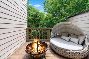 1049 Brandsford St NW, Atlanta, GA 30318 - Photo 33