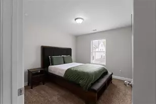 4142 Woodland Park Dr SW, Atlanta, GA 30331 - Photo 15