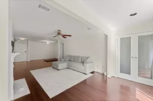 25312 Plantation Dr NE, Atlanta, GA 30324 - Photo 11