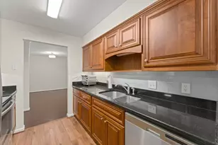25312 Plantation Dr NE, Atlanta, GA 30324 - Photo 29