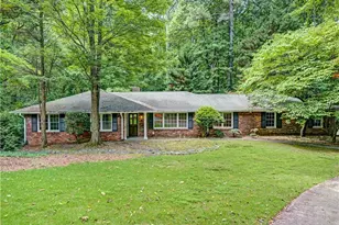 105 Stewart Dr, Atlanta, GA 30342 - Photo 3