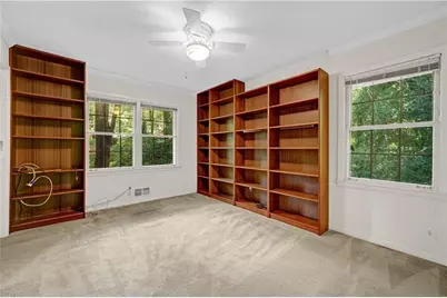 105 Stewart Drive, Atlanta, GA 30342 - Photo 13