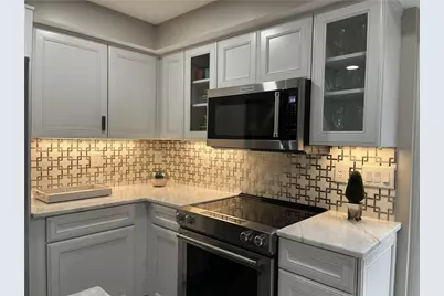2523 Sharondale Drive NE, Atlanta, GA 30305 - Photo 3