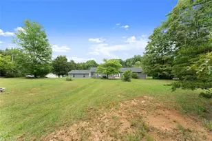 82 Bobby's Dr, Cleveland, GA 30528 - Photo 41