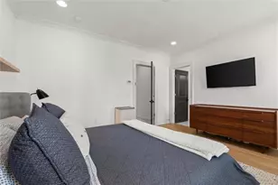 3667 Peachtree Rd NE, Atlanta, GA 30319 - Photo 21
