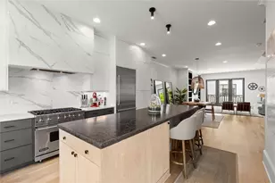 3667 Peachtree Rd NE, Atlanta, GA 30319 - Photo 3