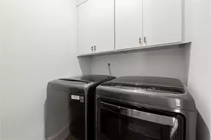 3667 Peachtree Rd NE, Atlanta, GA 30319 - Photo 31