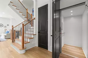 3667 Peachtree Rd NE, Atlanta, GA 30319 - Photo 17