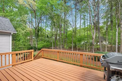 6070 Poplar Spring Drive, Peachtree Corners, GA 30092 - Photo 7