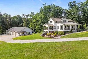 305 Rolling Acres Ct, Jefferson, GA 30549 - Photo 1