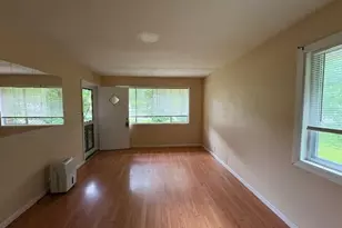 4994 Velva Ct, Lilburn, GA 30047 - Photo 3