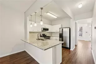 1363 Penhurst Dr, Lawrenceville, GA 30043 - Photo 3