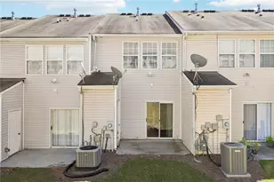1363 Penhurst Dr, Lawrenceville, GA 30043 - Photo 19