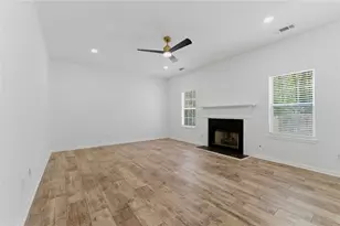 691 Deshon Creek Dr, Lithonia, GA 30058 - Photo 13
