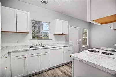 4518 Swan Trace, Atlanta, GA 30349 - Photo 5
