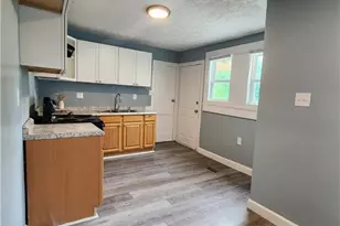 429 N 9th St, Griffin, GA 30223 - Photo 5