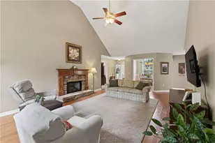 121 Chestnut Hill Dr, Canton, GA 30114 - Photo 5