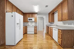 611 Rocky Hollow Rd, Cave Spring, GA 30124 - Photo 33