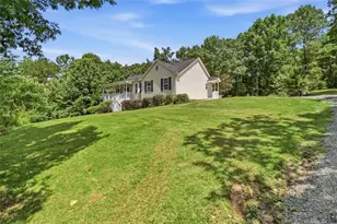 611 Rocky Hollow Rd, Cave Spring, GA 30124 - Photo 5