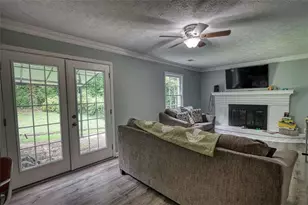 2394 Rockbridge Rd, Stone Mountain, GA 30087 - Photo 21