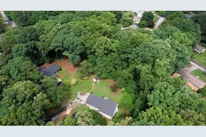 2394 Rockbridge Road, Stone Mountain, GA 30087 - Photo 47