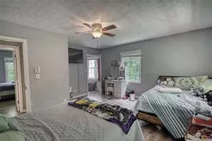 2394 Rockbridge Rd, Stone Mountain, GA 30087 - Photo 17