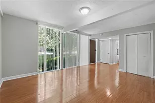 350 Willow Glenn Ct NE, Marietta, GA 30068 - Photo 5