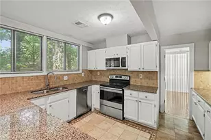 350 Willow Glenn Ct NE, Marietta, GA 30068 - Photo 3