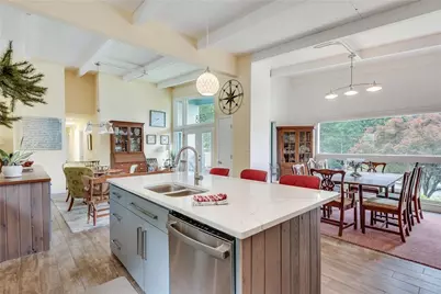 588 Kenilworth Circle, Stone Mountain, GA 30083 - Photo 11